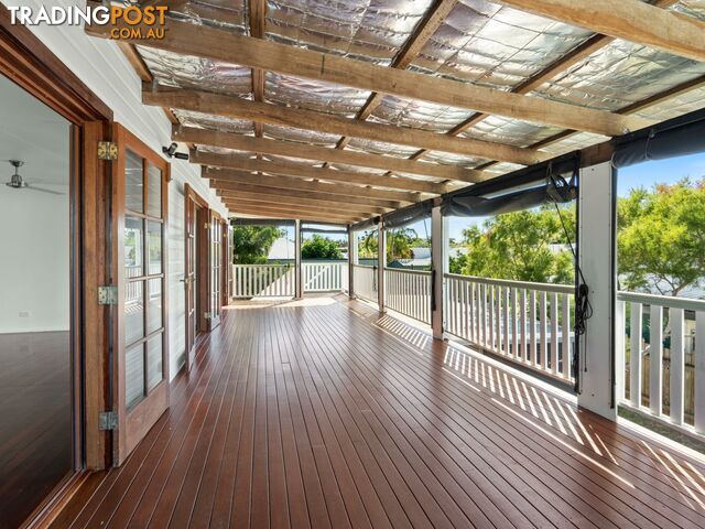 18 Guava Street HOLLOWAYS BEACH QLD 4878