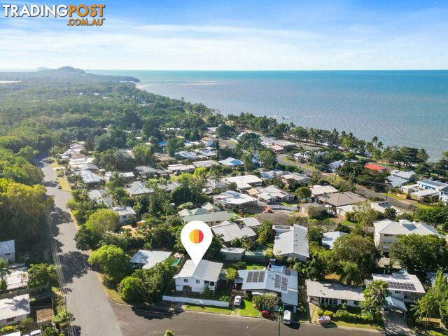 18 Guava Street HOLLOWAYS BEACH QLD 4878