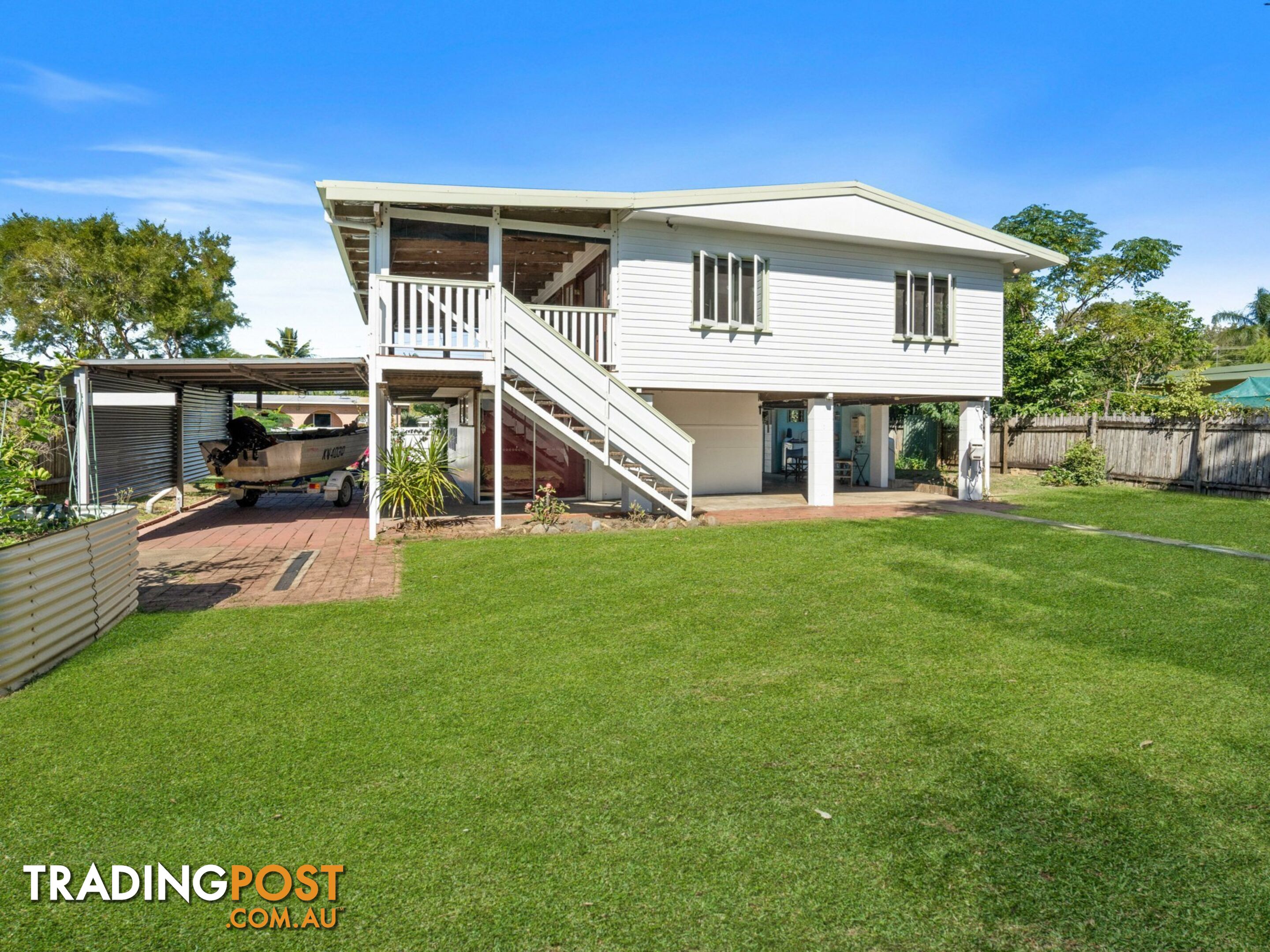 18 Guava Street HOLLOWAYS BEACH QLD 4878