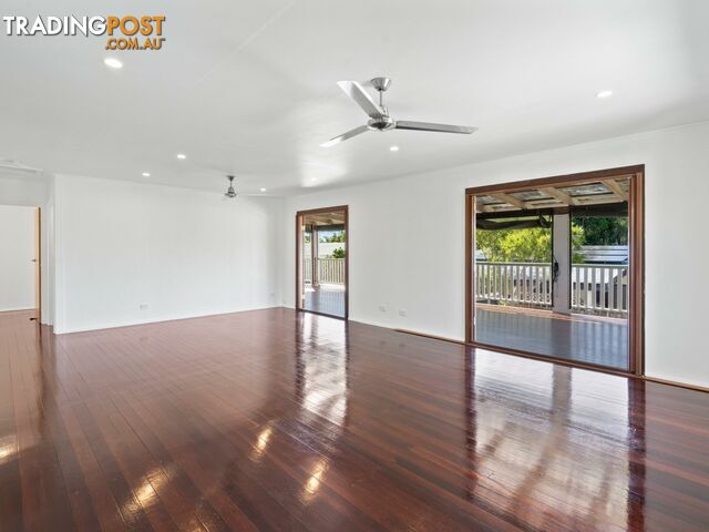 18 Guava Street HOLLOWAYS BEACH QLD 4878