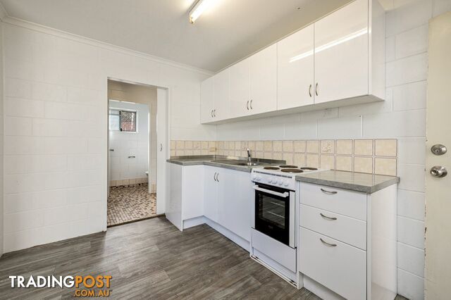 8/122 Aumuller Street BUNGALOW QLD 4870 - photo 2 of 9
