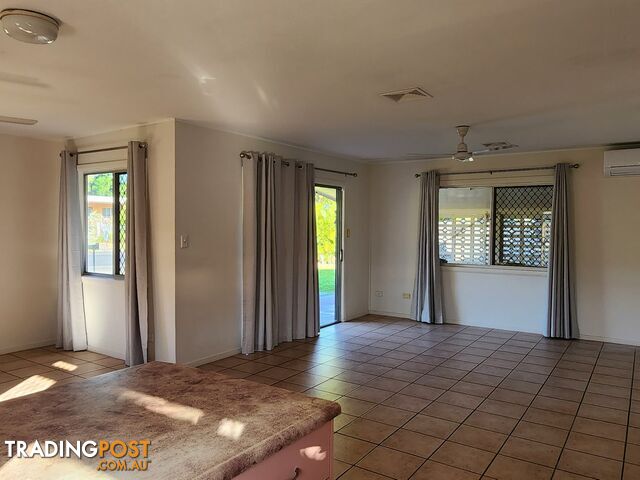 13 Oxley Street EDGE HILL QLD 4870