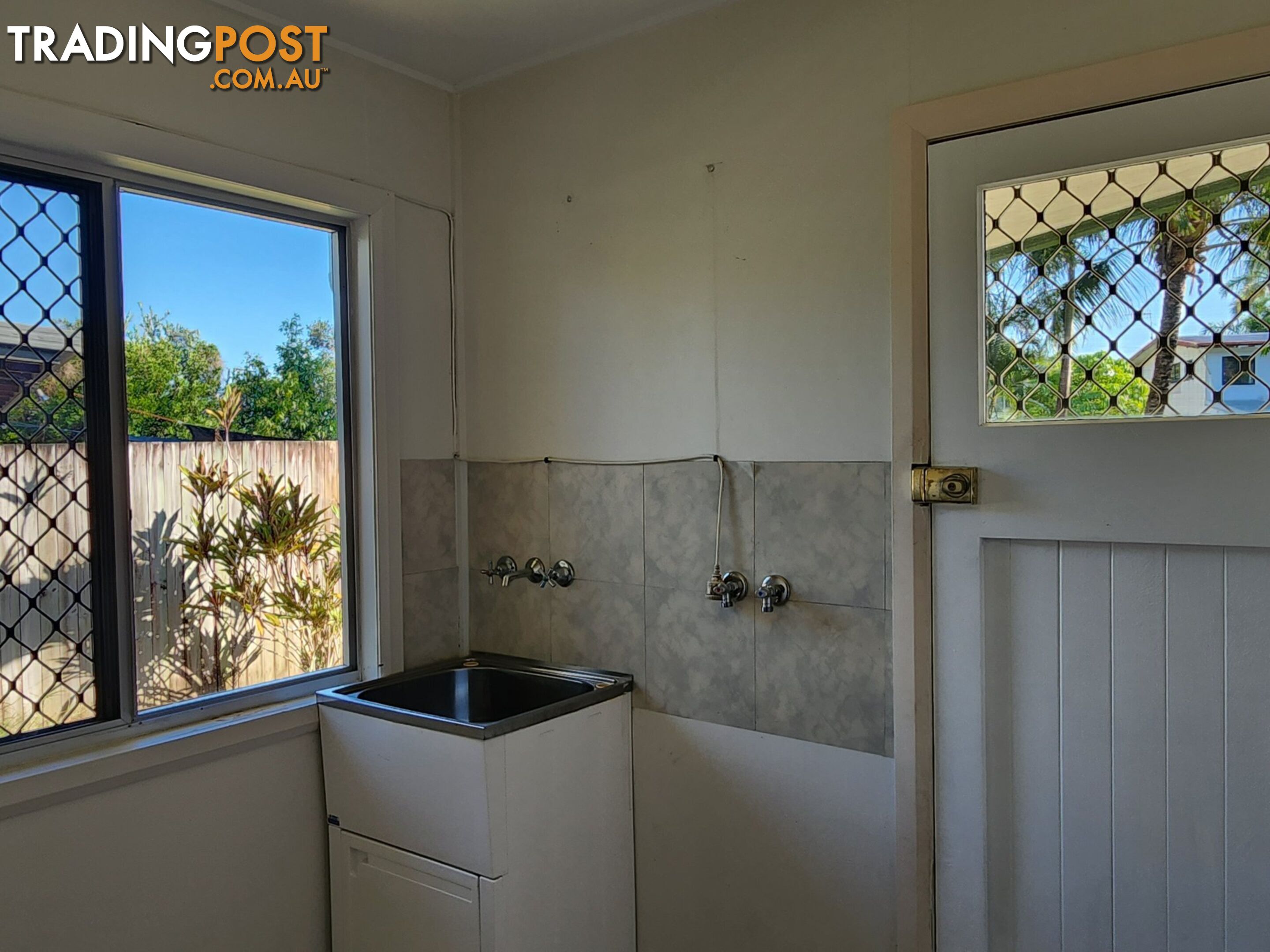 13 Oxley Street EDGE HILL QLD 4870