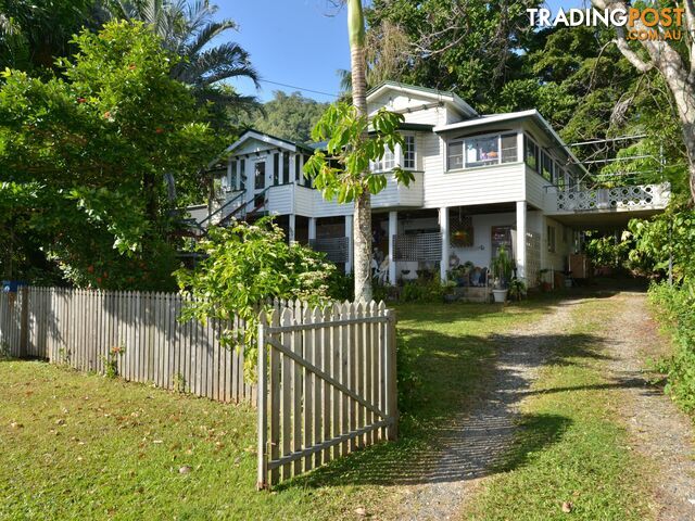 15 Marett Street STRATFORD QLD 4870