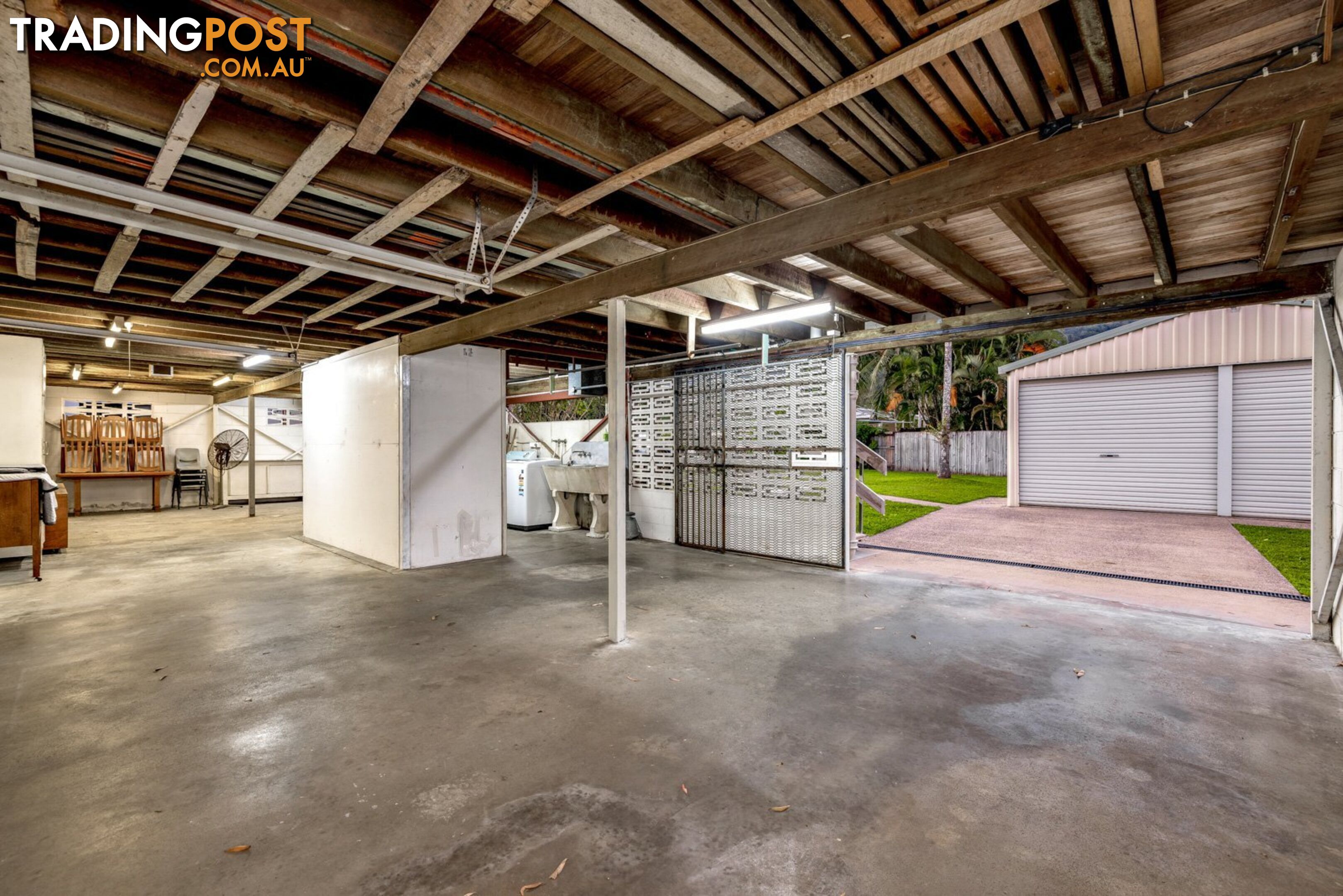 178 Greenslopes Street EDGE HILL QLD 4870