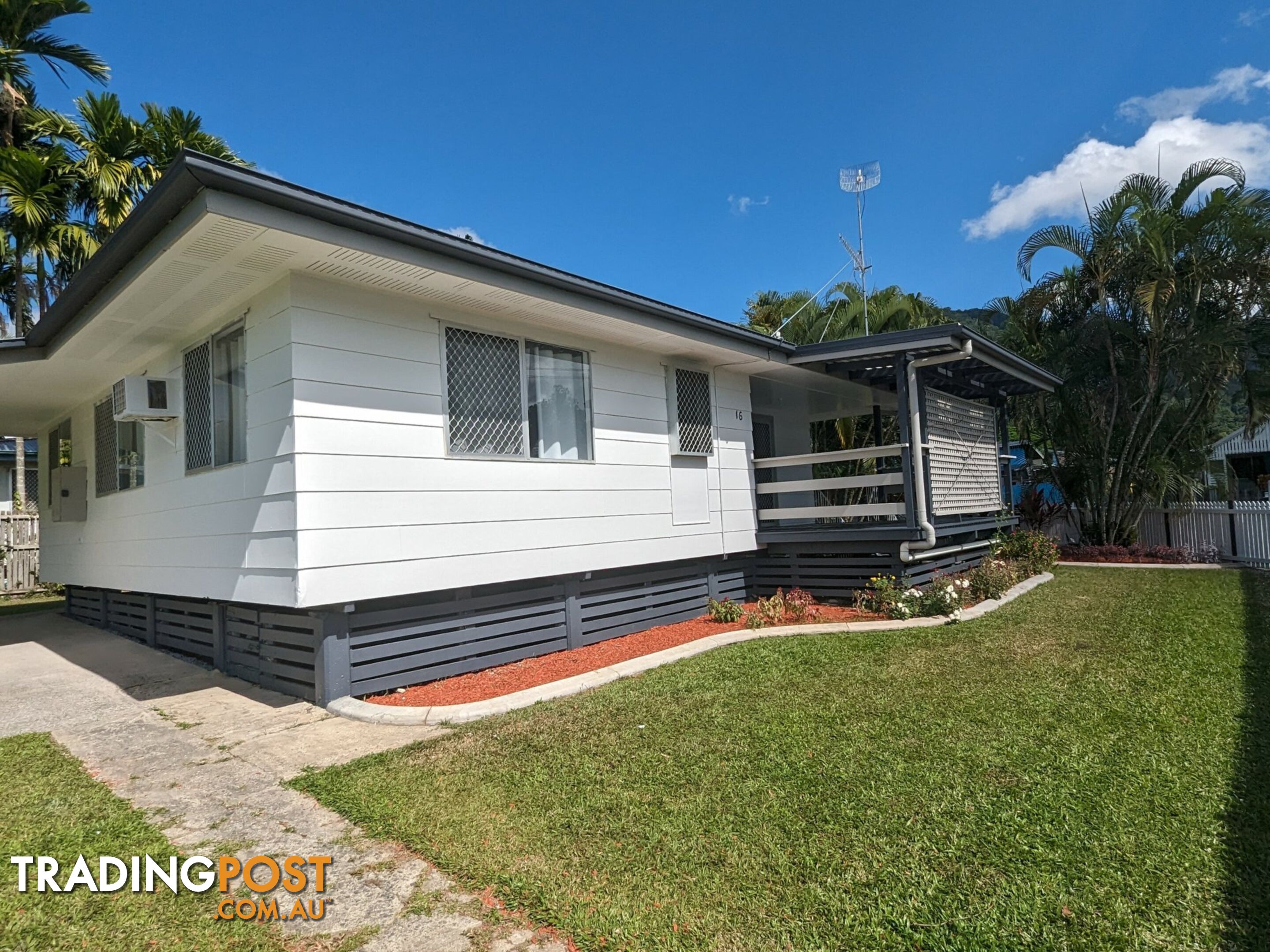 16 Witney Street MANOORA QLD 4870