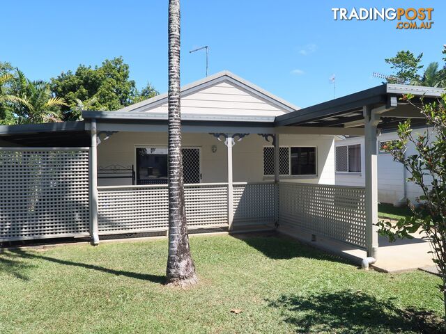 6/199 Woodward Street WHITFIELD QLD 4870