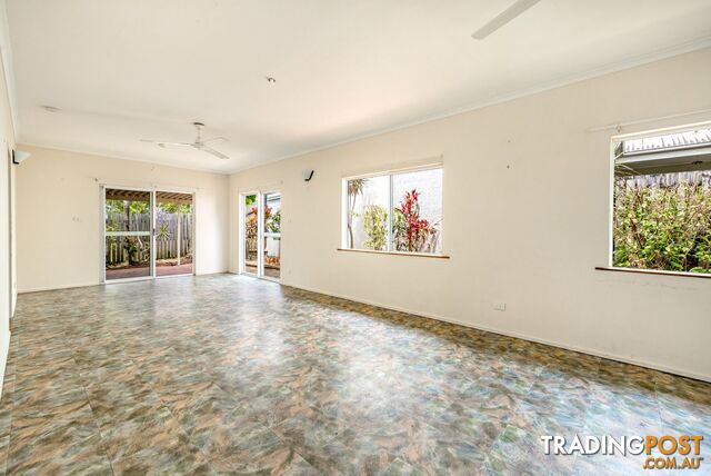 25 Lamb Street SMITHFIELD QLD 4878