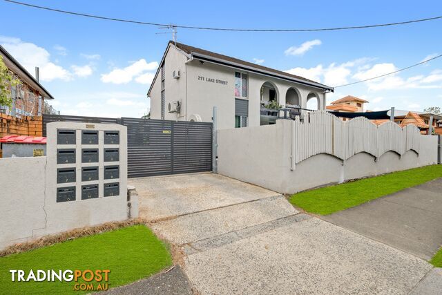 12/211 Lake Street CAIRNS NORTH QLD 4870