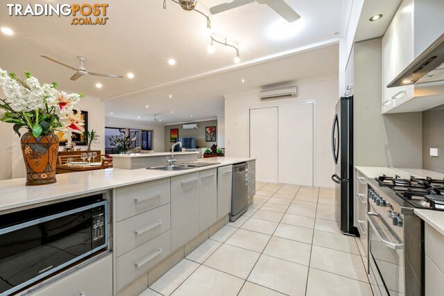 10 Sergeant Street KANIMBLA QLD 4870