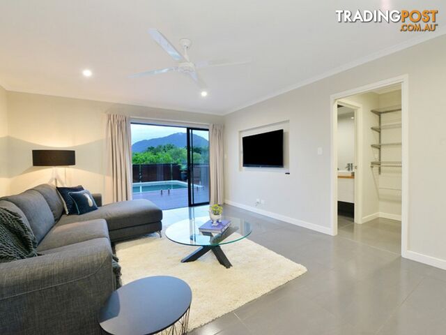 12 Sommerville Crescent WHITFIELD QLD 4870