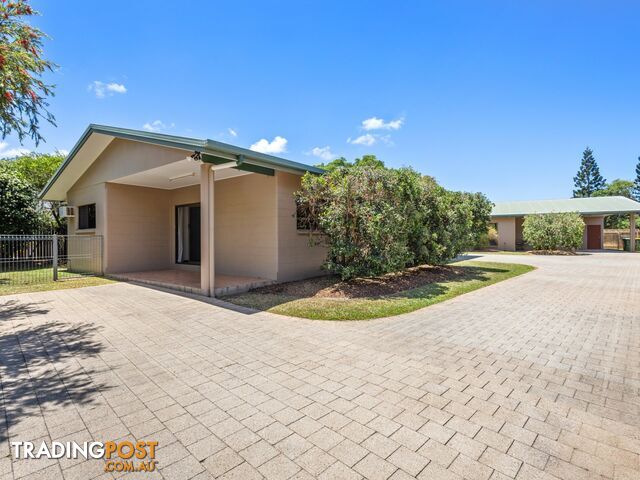 1 & 2/8 Kangaroo Street BENTLEY PARK QLD 4869