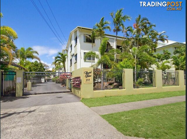 10/215 McLeod Street CAIRNS NORTH QLD 4870