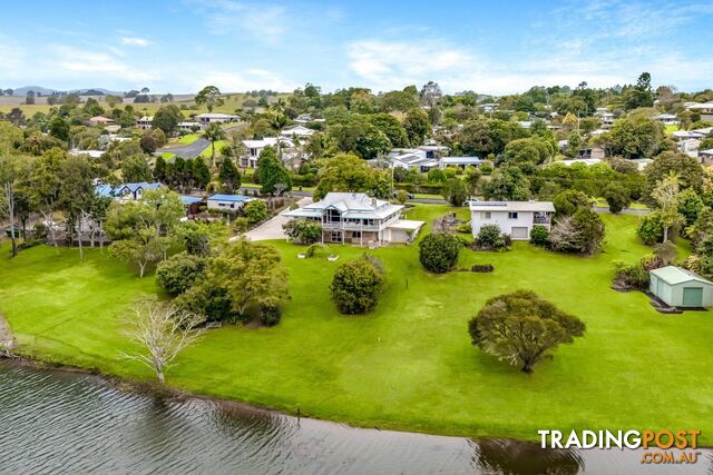 4 The Esplanade YUNGABURRA QLD 4884