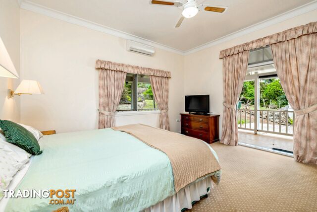 4 The Esplanade YUNGABURRA QLD 4884