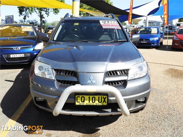 2005  Mitsubishi Outlander XLS ZF Wagon - photo 2 of 25