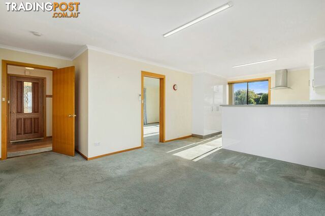 8 Ashley Court BLACKMANS BAY TAS 7052