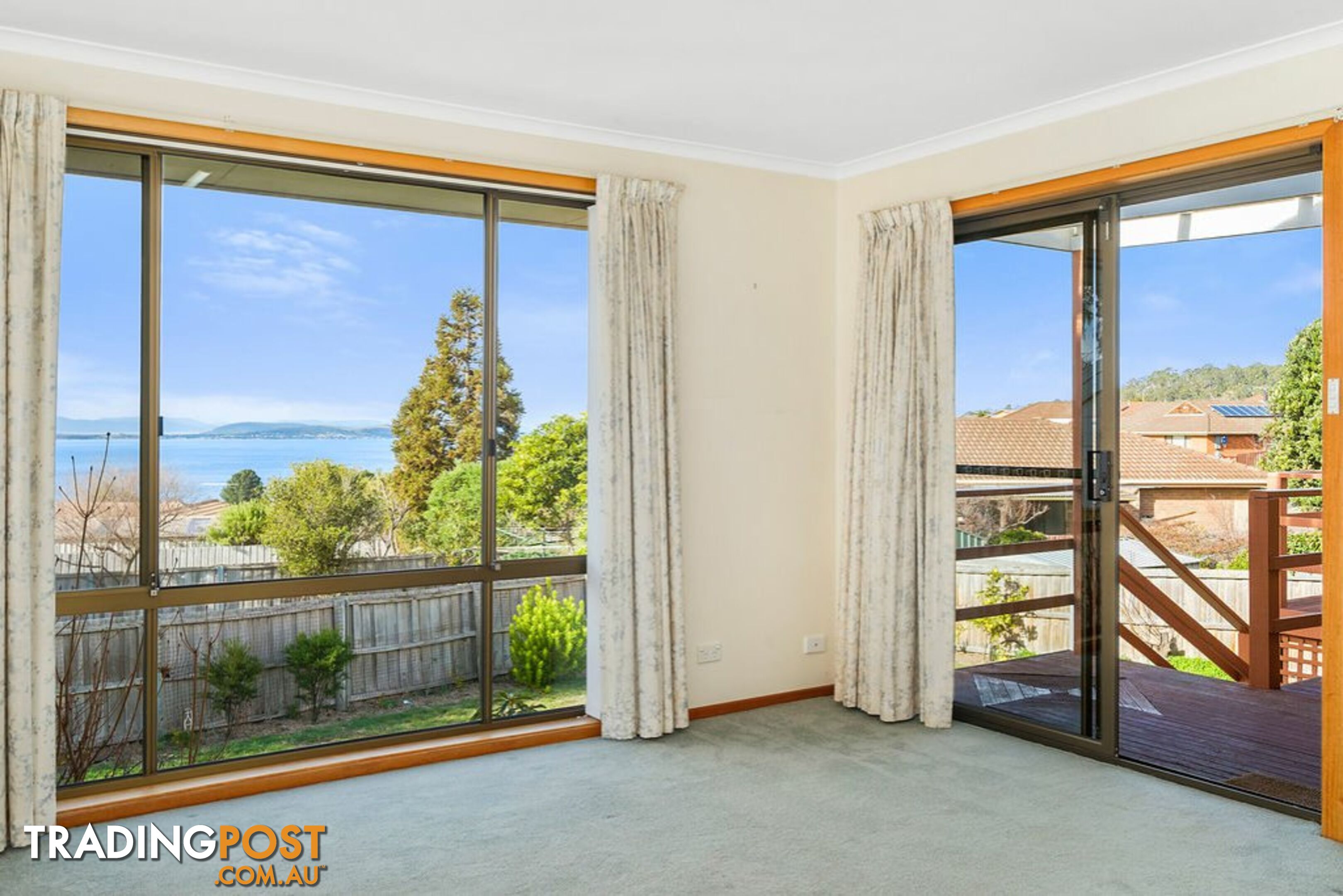 8 Ashley Court BLACKMANS BAY TAS 7052