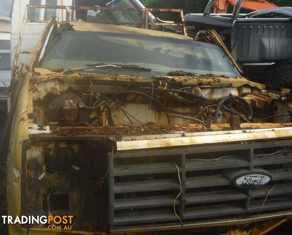 •	2004 Ford F250 Superduty XLT (10 Currently being dismantled)