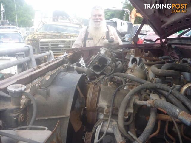 •	2004 Ford F250 Superduty XLT (10 Currently being dismantled)