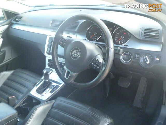 2009 VOLKSWAGEN PASSAT CC 125 TDI 3C SEDAN, 4 DOORS, 4 SEATS