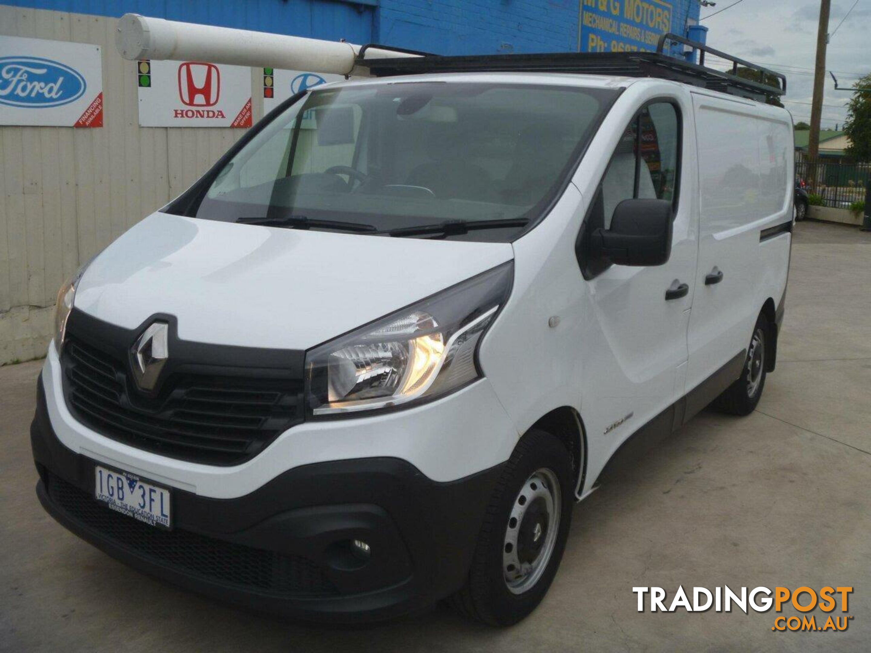 2015 RENAULT TRAFIC SWB X82 COMMERCIAL