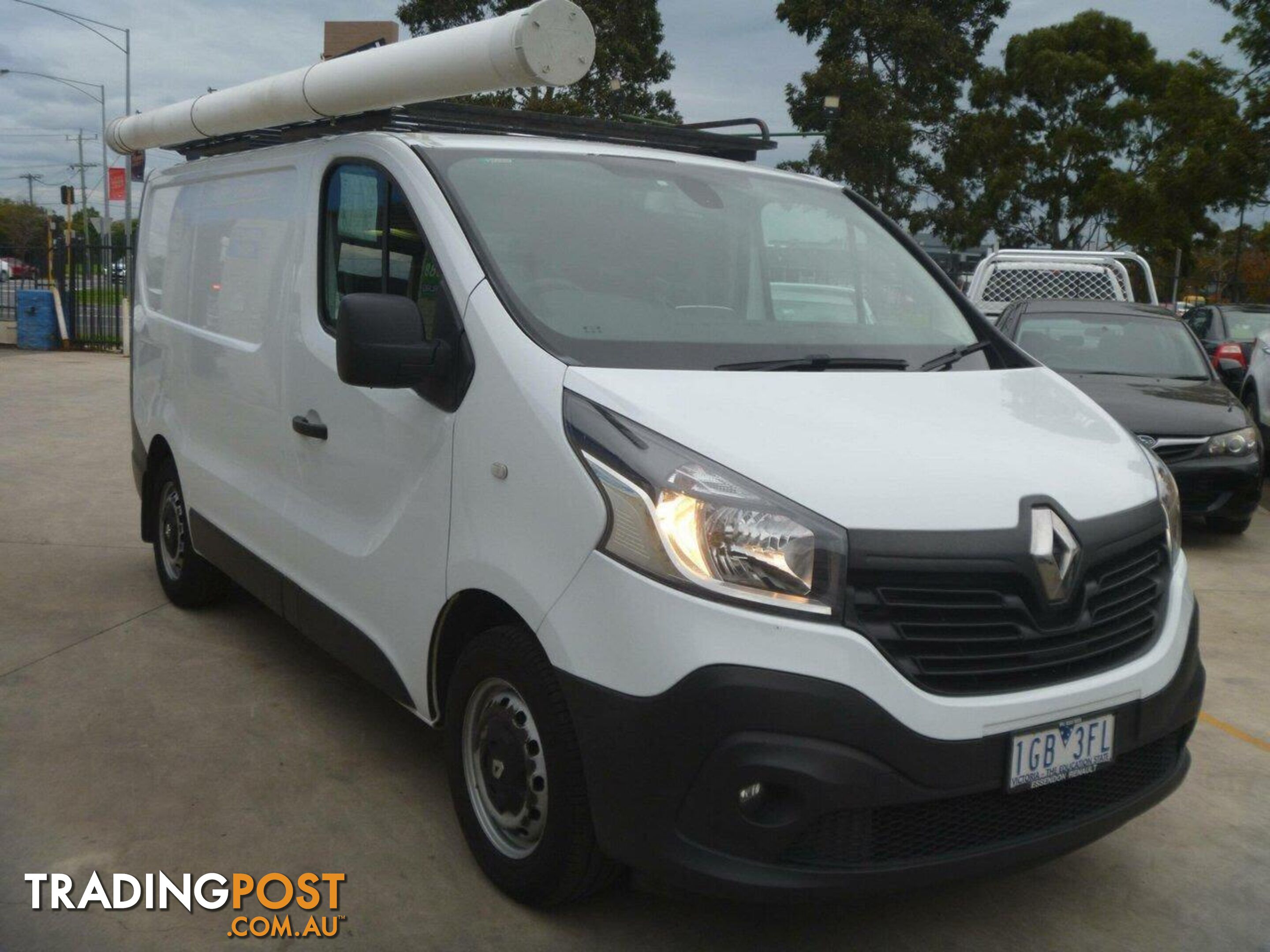 2015 RENAULT TRAFIC SWB X82 COMMERCIAL, 4 DOORS, 3 SEATS