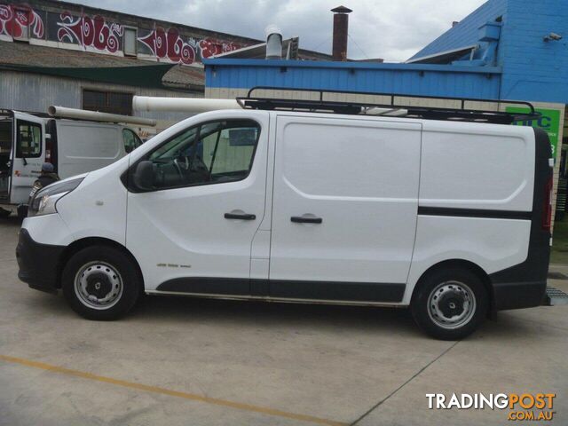 2015 RENAULT TRAFIC SWB X82 COMMERCIAL, 4 DOORS, 3 SEATS