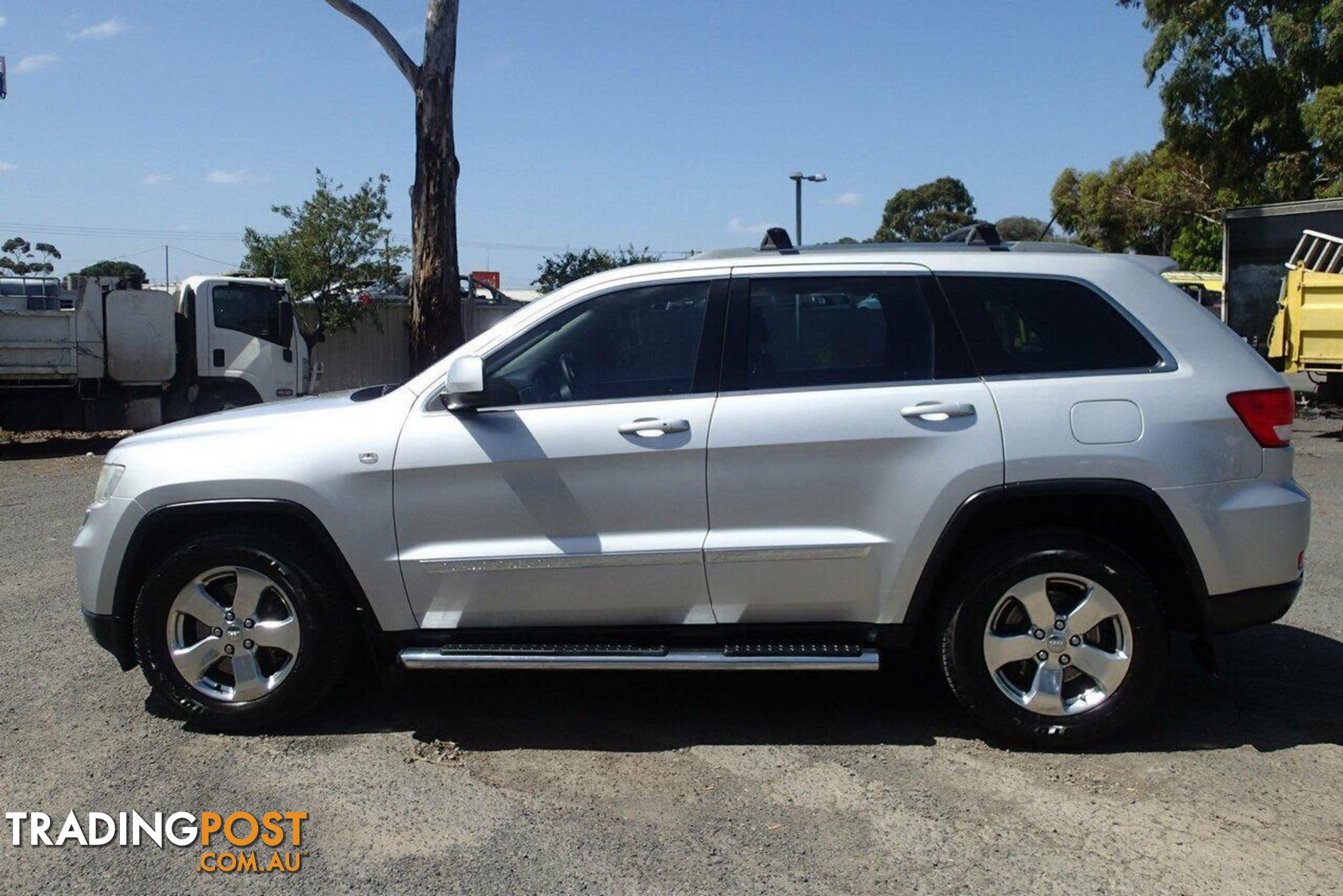 2011 JEEP GRAND CHEROKEE LAREDO (4X4) WK SUV