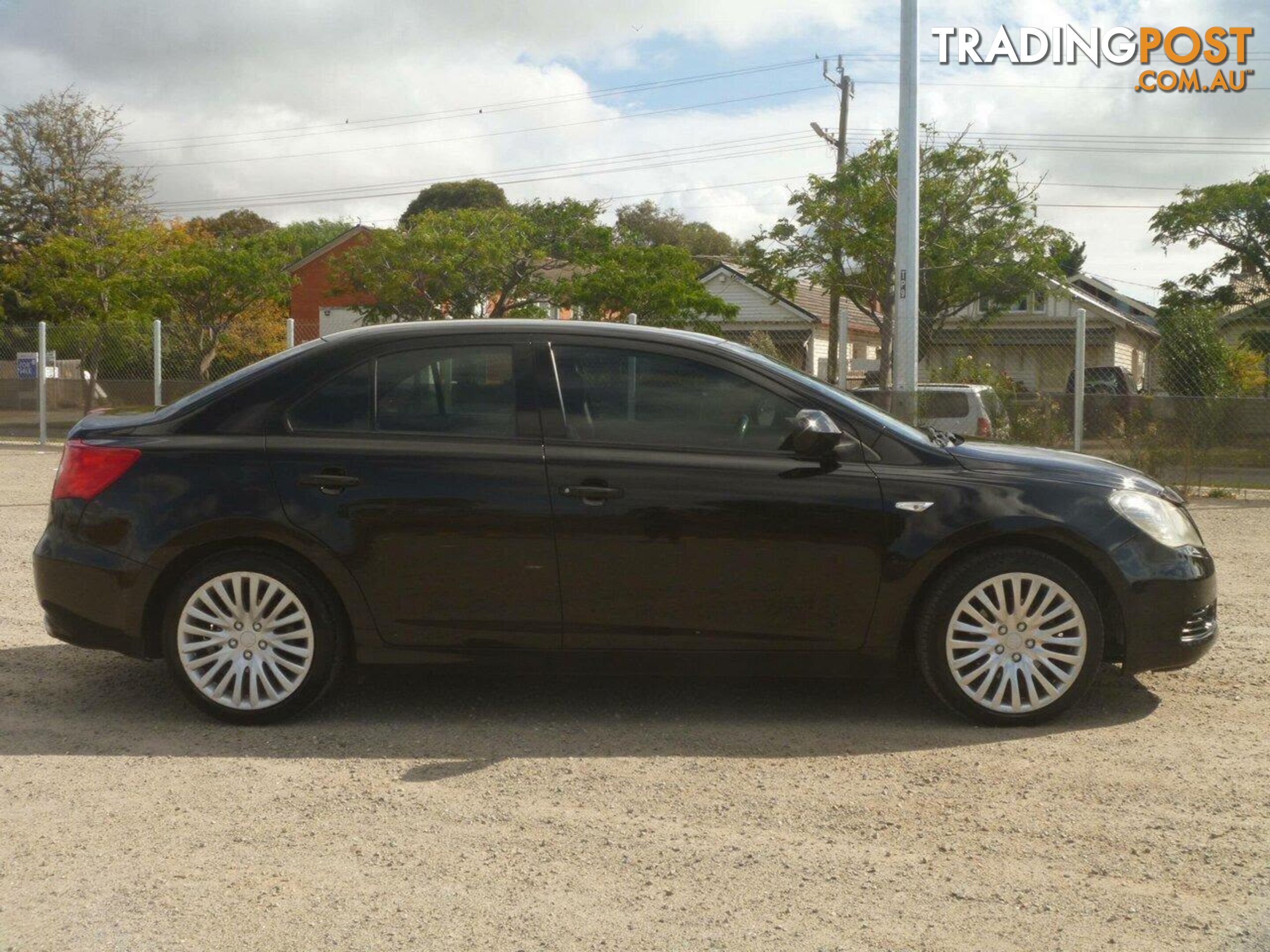 2011 SUZUKI KIZASHI XLS FR SEDAN