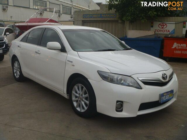 2011 TOYOTA CAMRY HYBRID AHV40R SEDAN