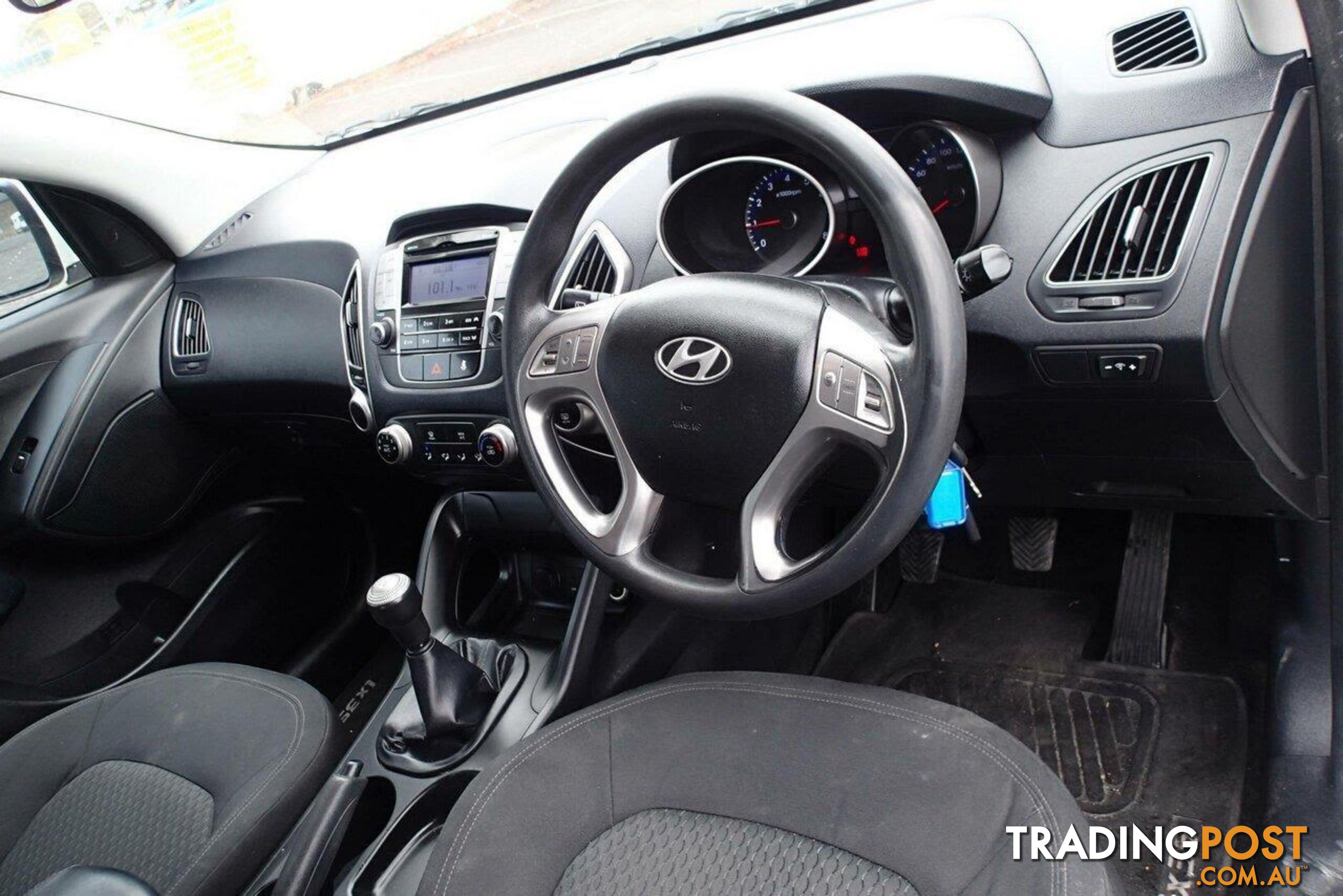 2011 HYUNDAI IX35 ACTIVE (FWD) LM MY11 SUV, 4 DOORS, 5 SEATS