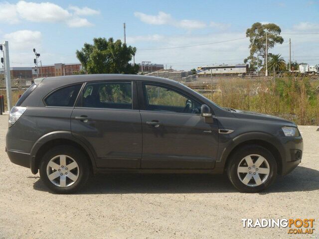 2011 HOLDEN CAPTIVA SX (FWD) CG MY10 SUV, 4 DOORS, 7 SEATS