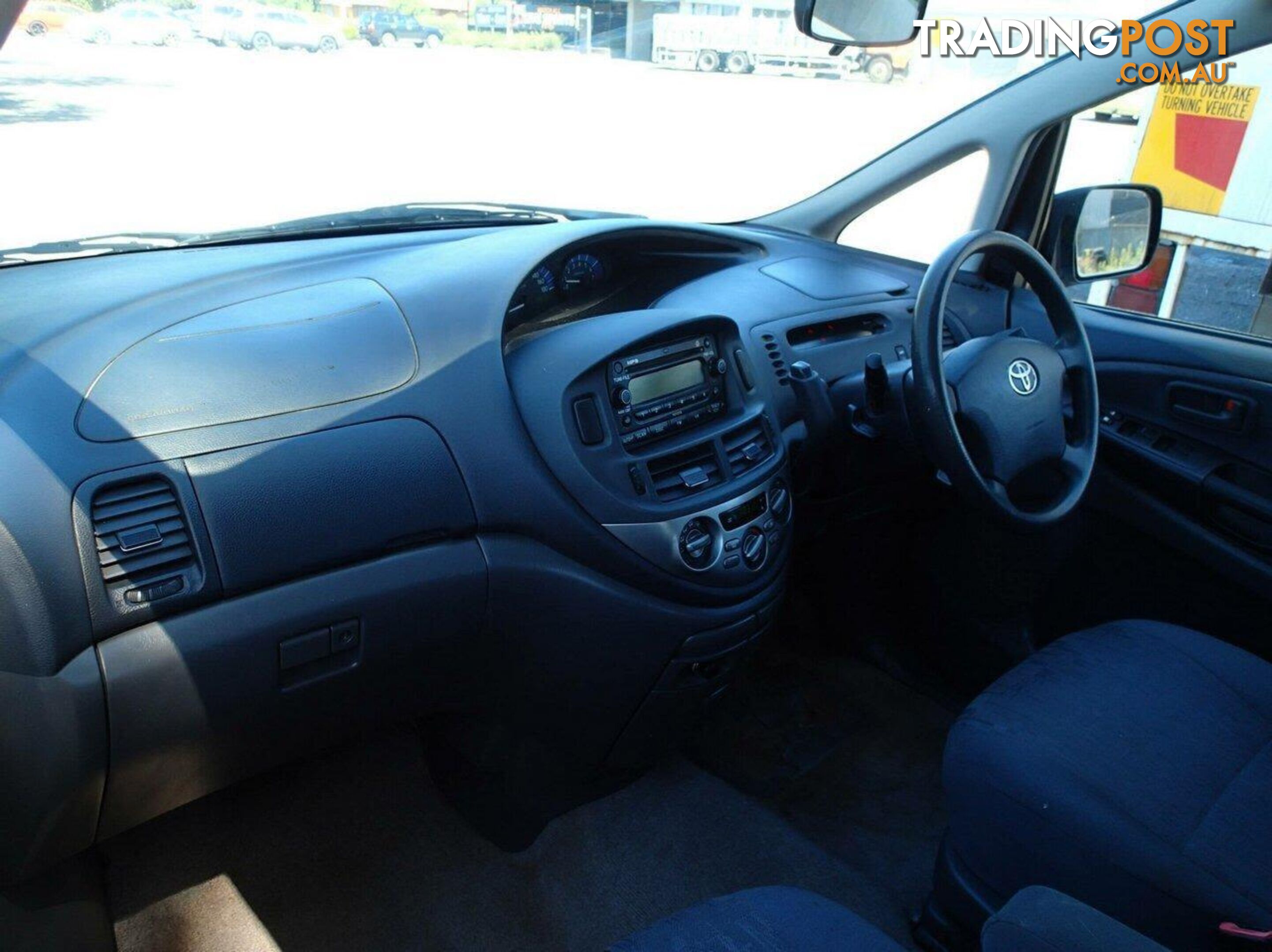 2005 TOYOTA TARAGO GLI ACR30R WAGON