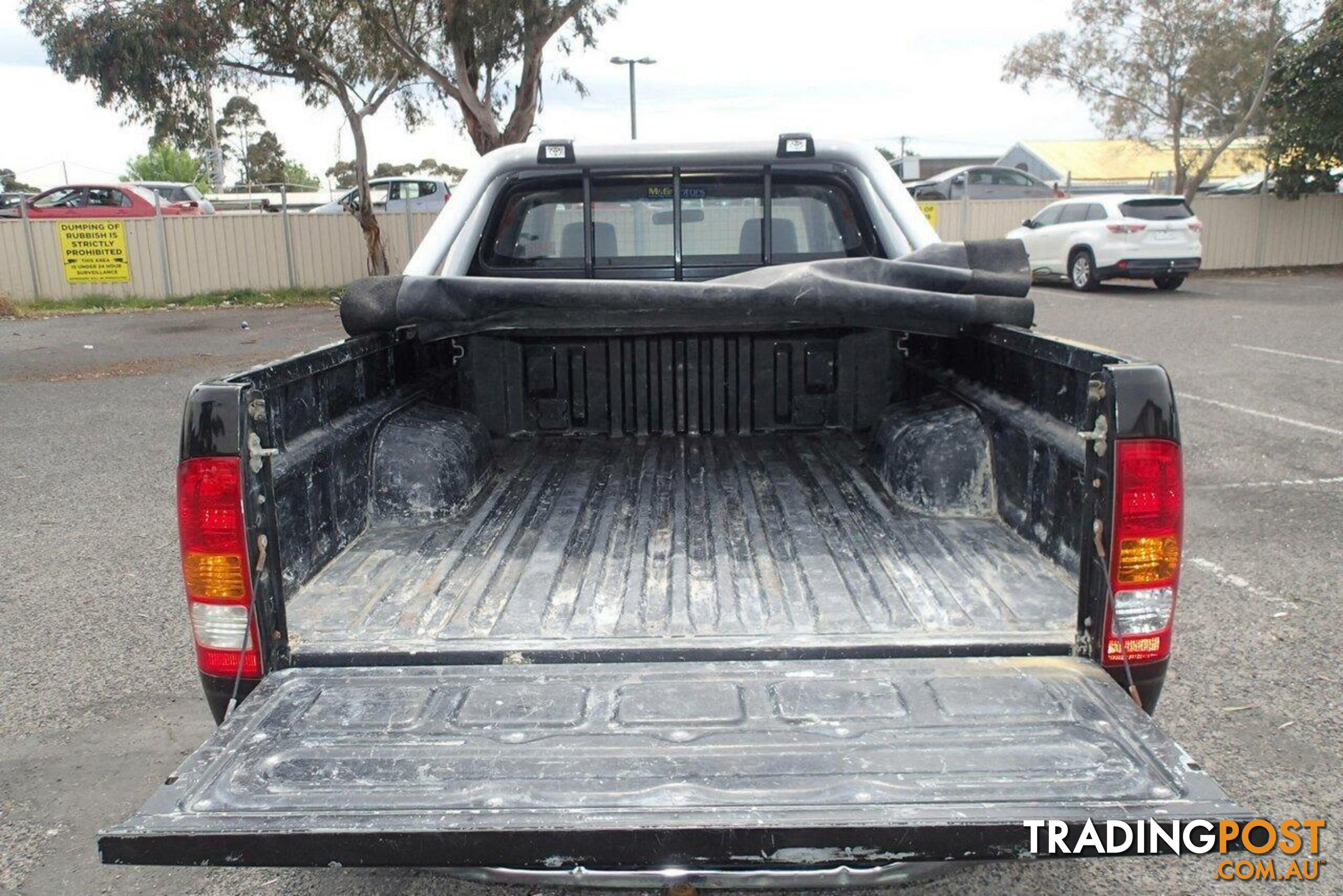 2005 TOYOTA HILUX SR GGN15R UTE TRAY, 4 DOORS, 5 SEATS