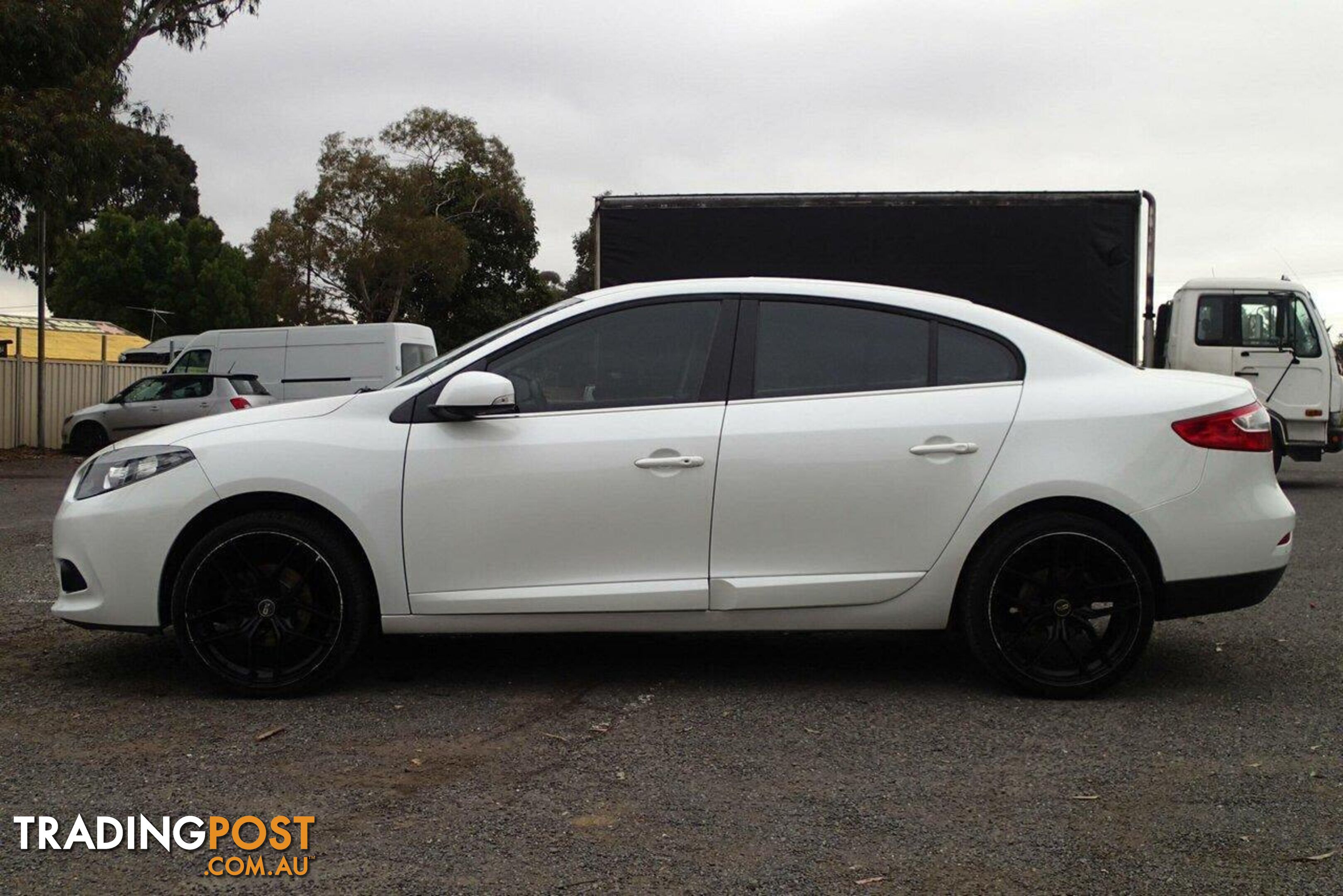 2013 RENAULT FLUENCE PRIVILEGE X38 MY13 SEDAN, 4 DOORS, 5 SEATS