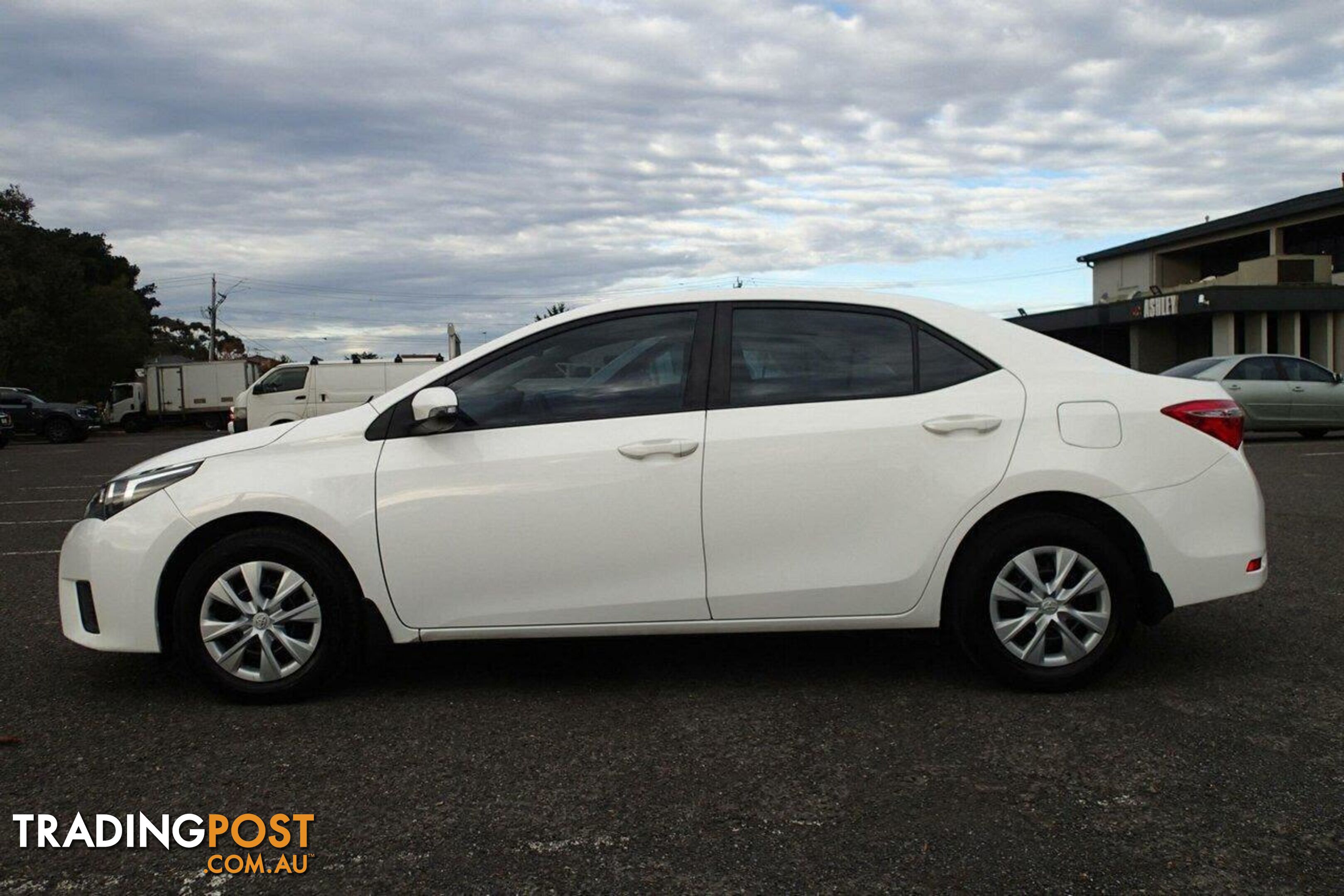 2014 TOYOTA COROLLA ASCENT ZRE172R SEDAN