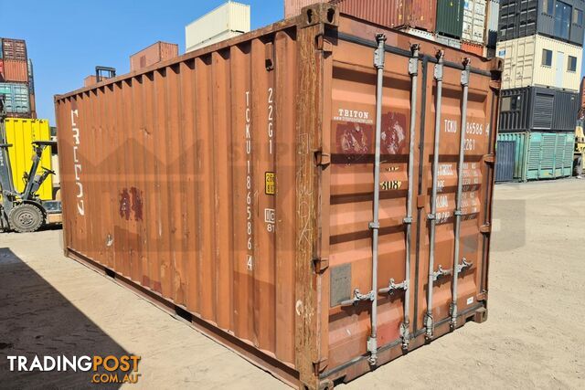 20' STANDARD HEIGHT SHIPPING CONTAINER - in Brisbane