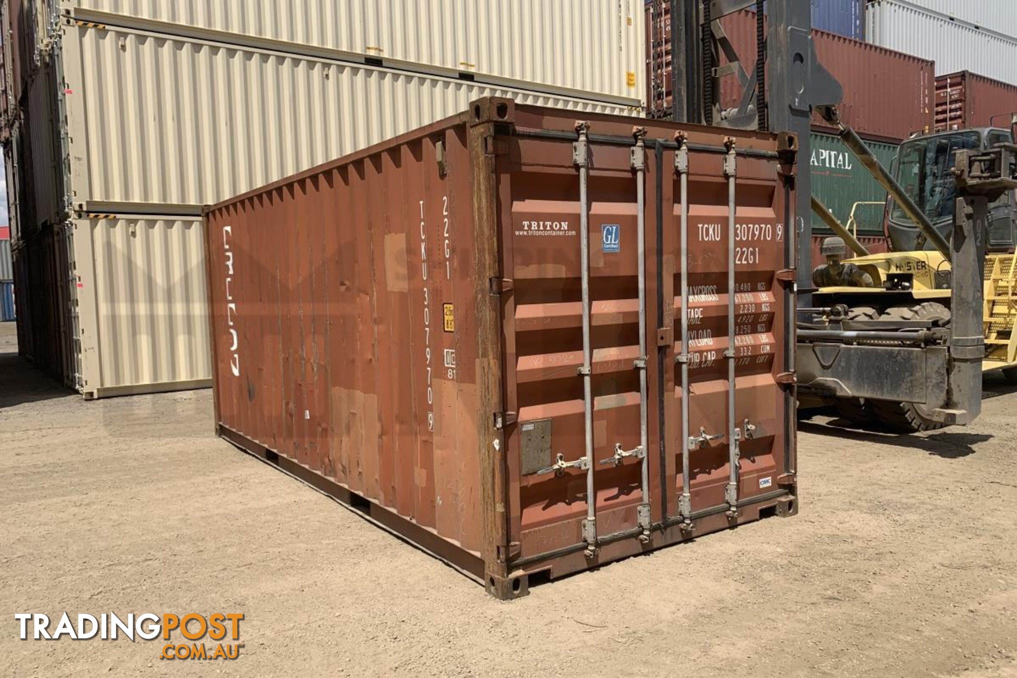 20' STANDARD HEIGHT SHIPPING CONTAINER - in Brisbane