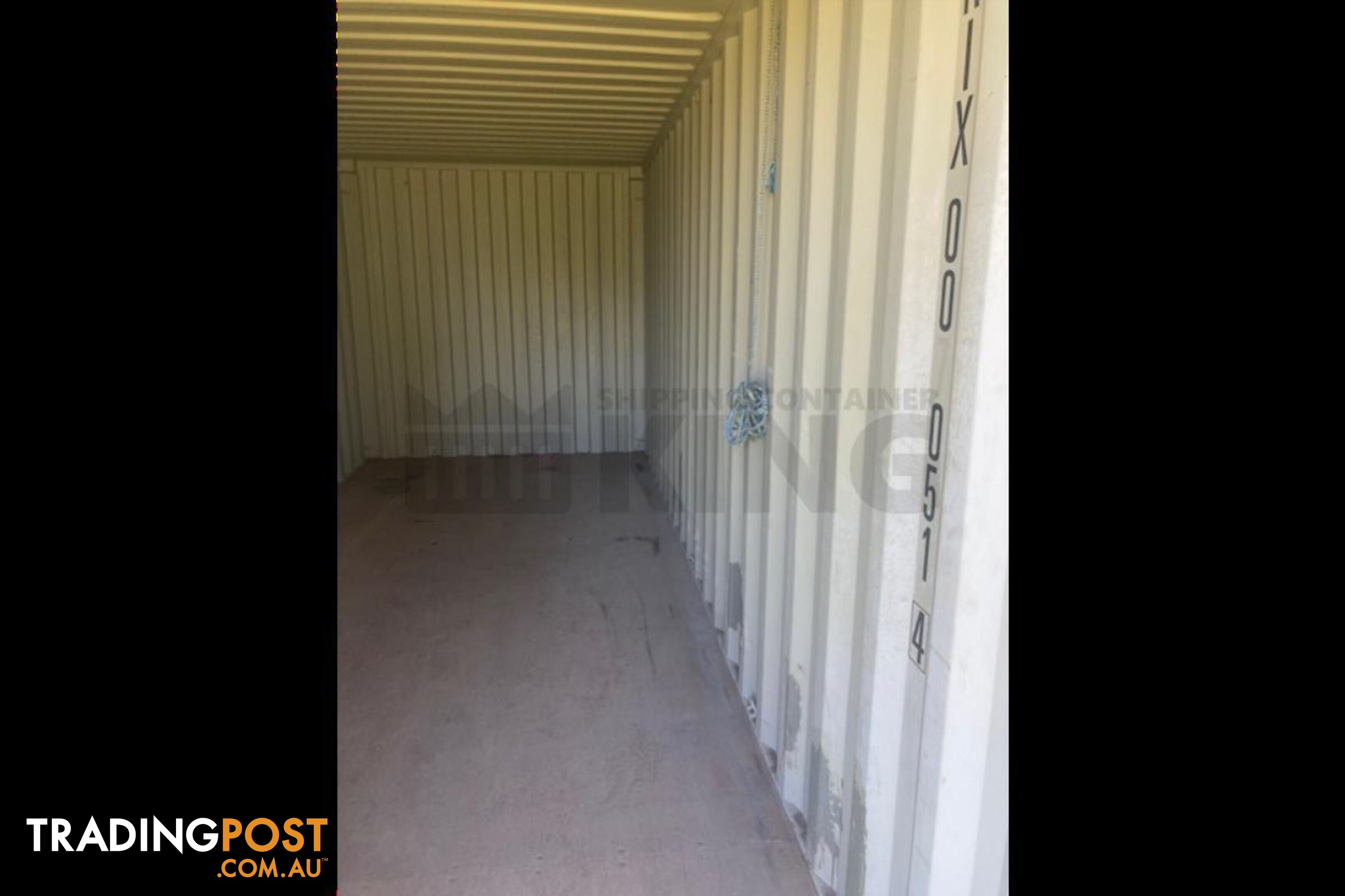 20' STANDARD HEIGHT SHIPPING CONTAINER - in Chinchilla