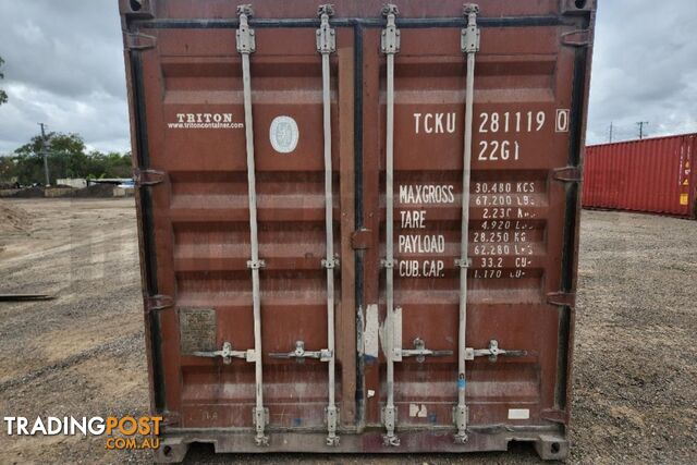 20' STANDARD HEIGHT SHIPPING CONTAINER - in Townsville