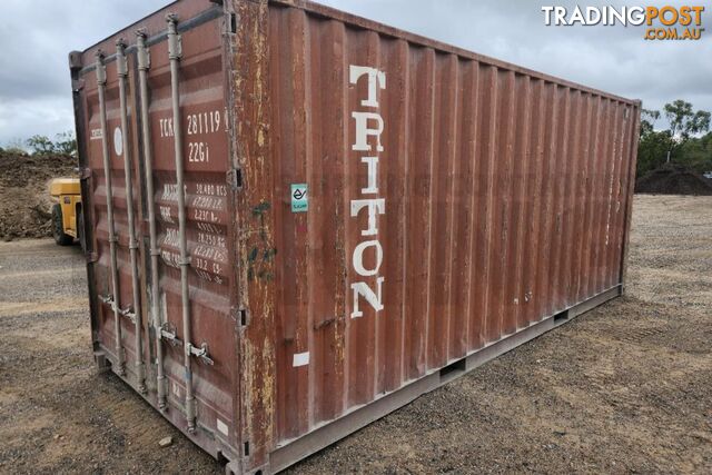 20' STANDARD HEIGHT SHIPPING CONTAINER - in Townsville