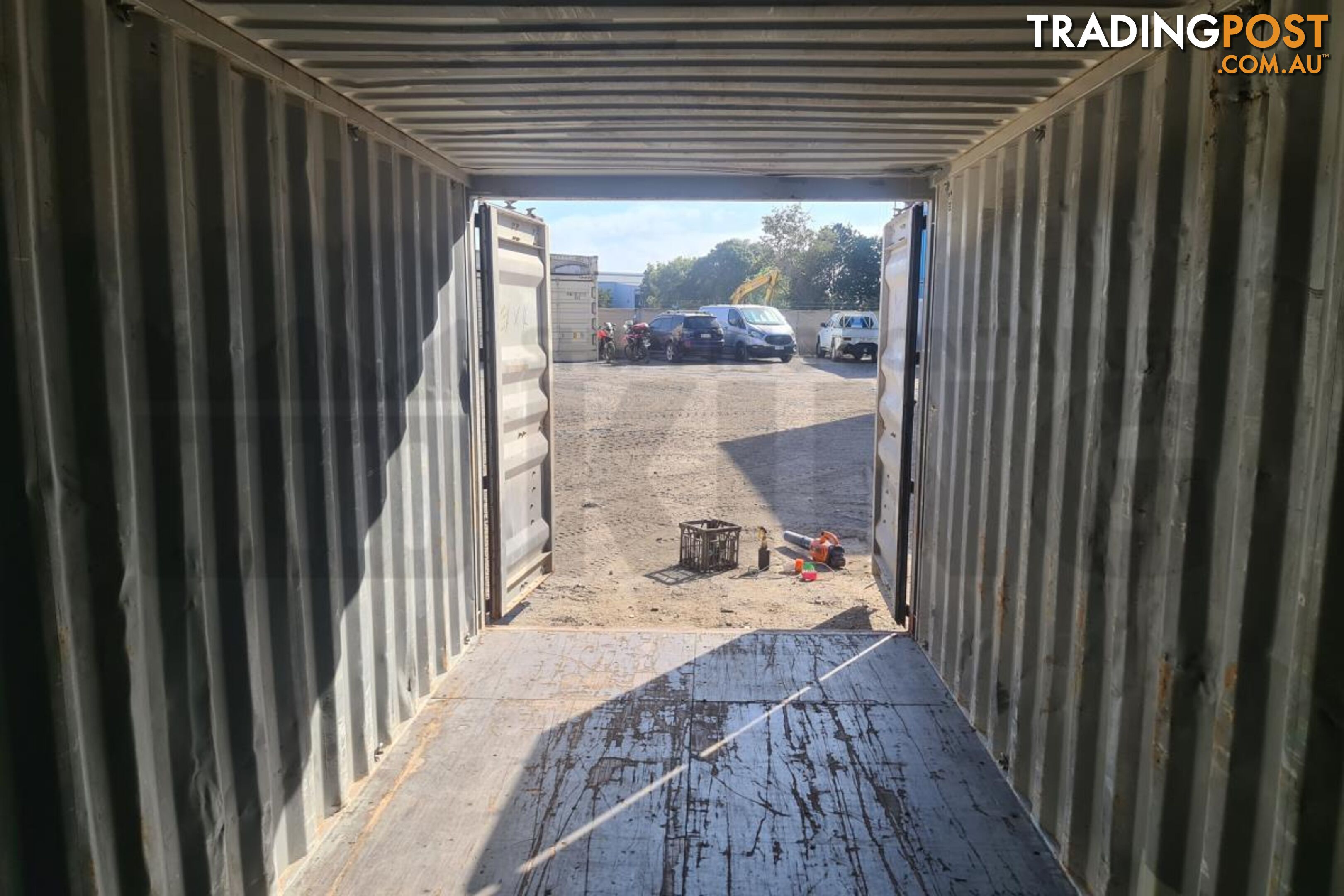 20' STANDARD HEIGHT SHIPPING CONTAINER - in Brisbane