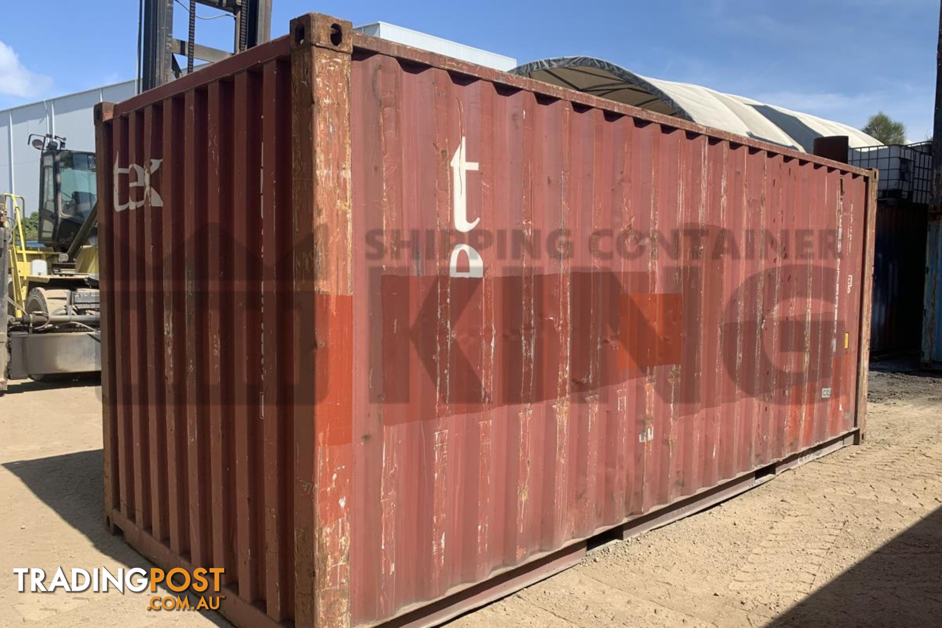 20' STANDARD HEIGHT SHIPPING CONTAINER - in Brisbane