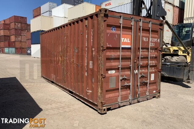 20' STANDARD HEIGHT SHIPPING CONTAINER - in Brisbane