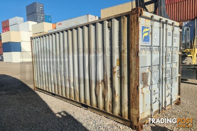 20' STANDARD HEIGHT SHIPPING CONTAINER - in Rockhampton