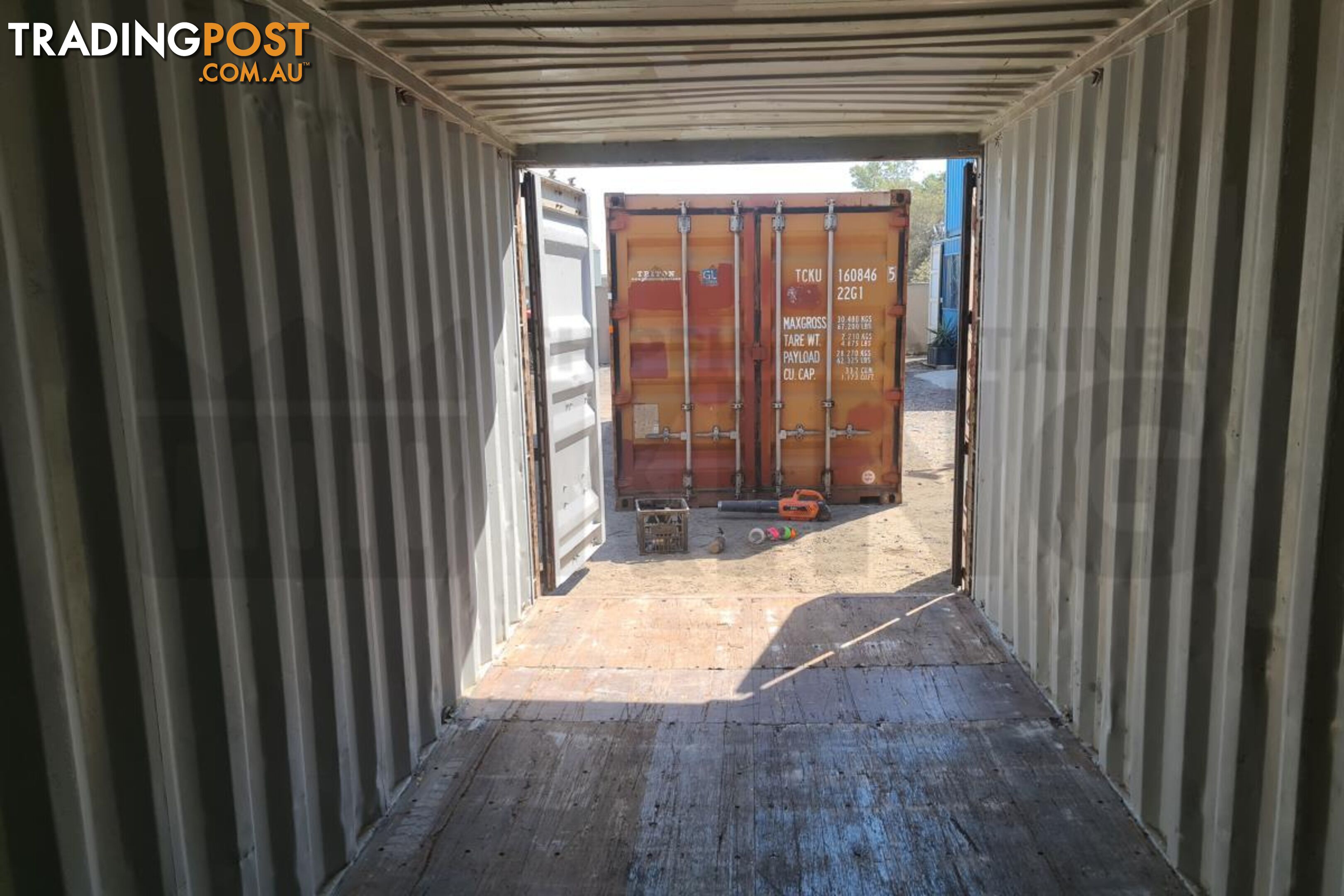 20' STANDARD HEIGHT SHIPPING CONTAINER - in Brisbane