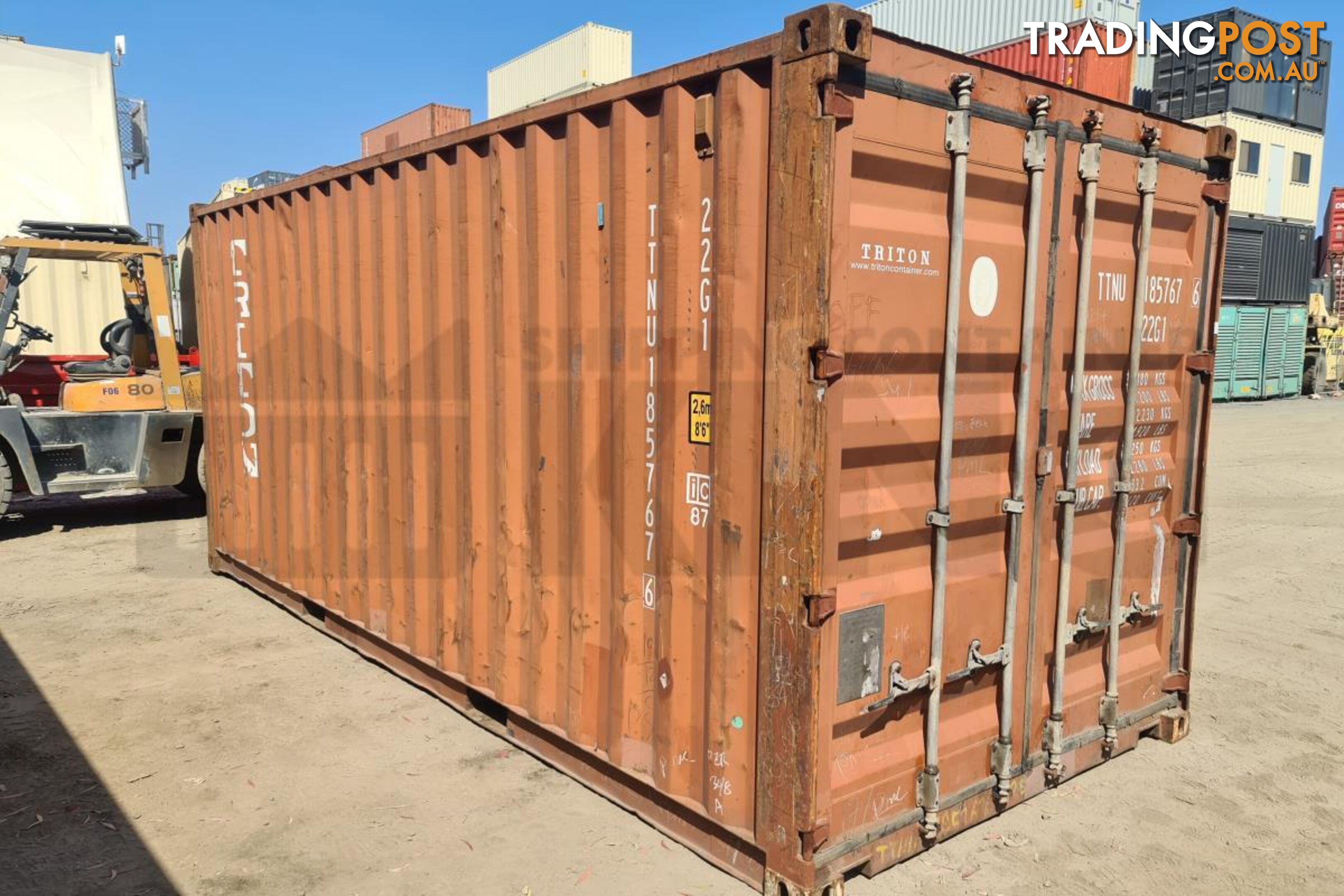 20' STANDARD HEIGHT SHIPPING CONTAINER - in Brisbane