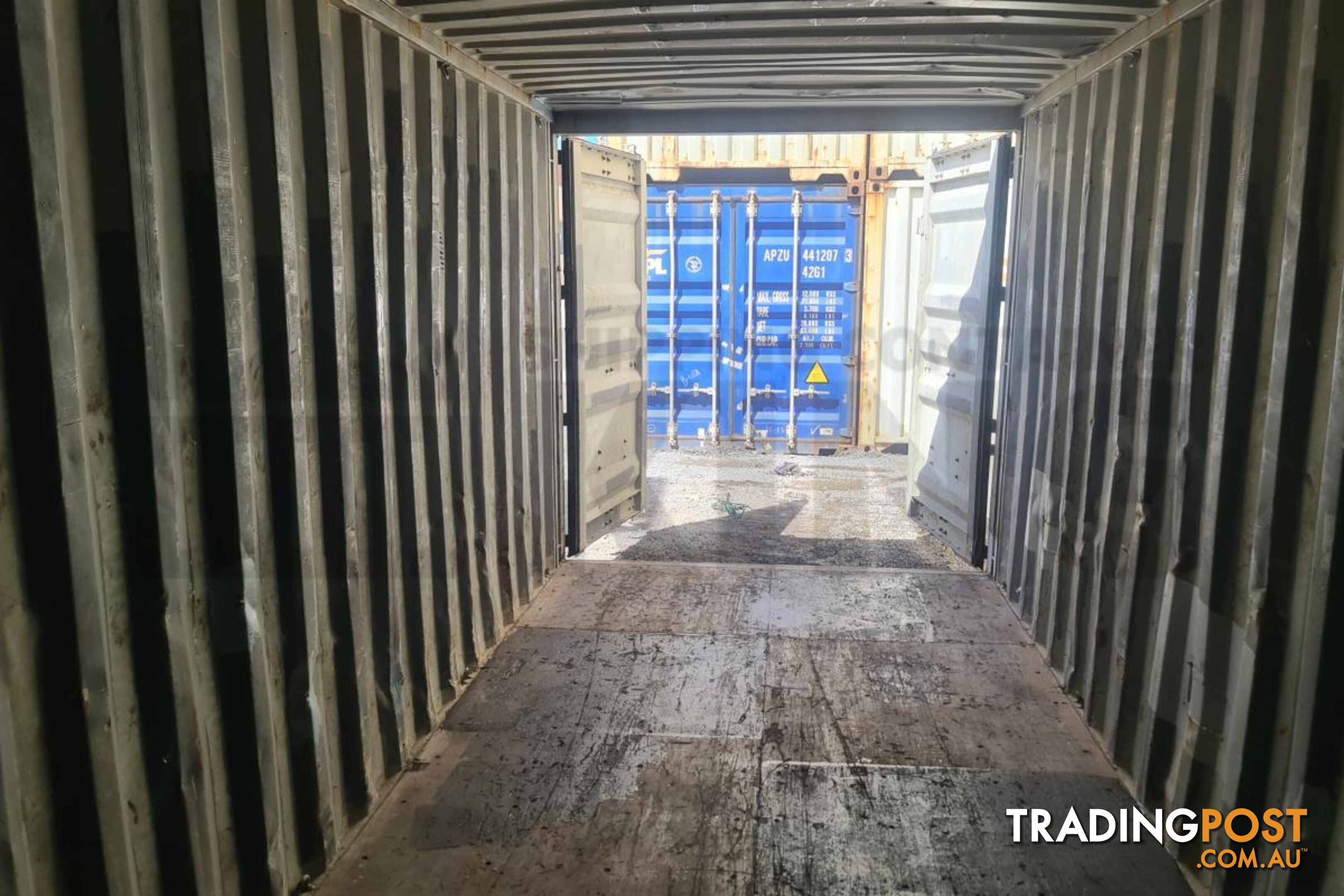 20' STANDARD HEIGHT SHIPPING CONTAINER - in Brisbane