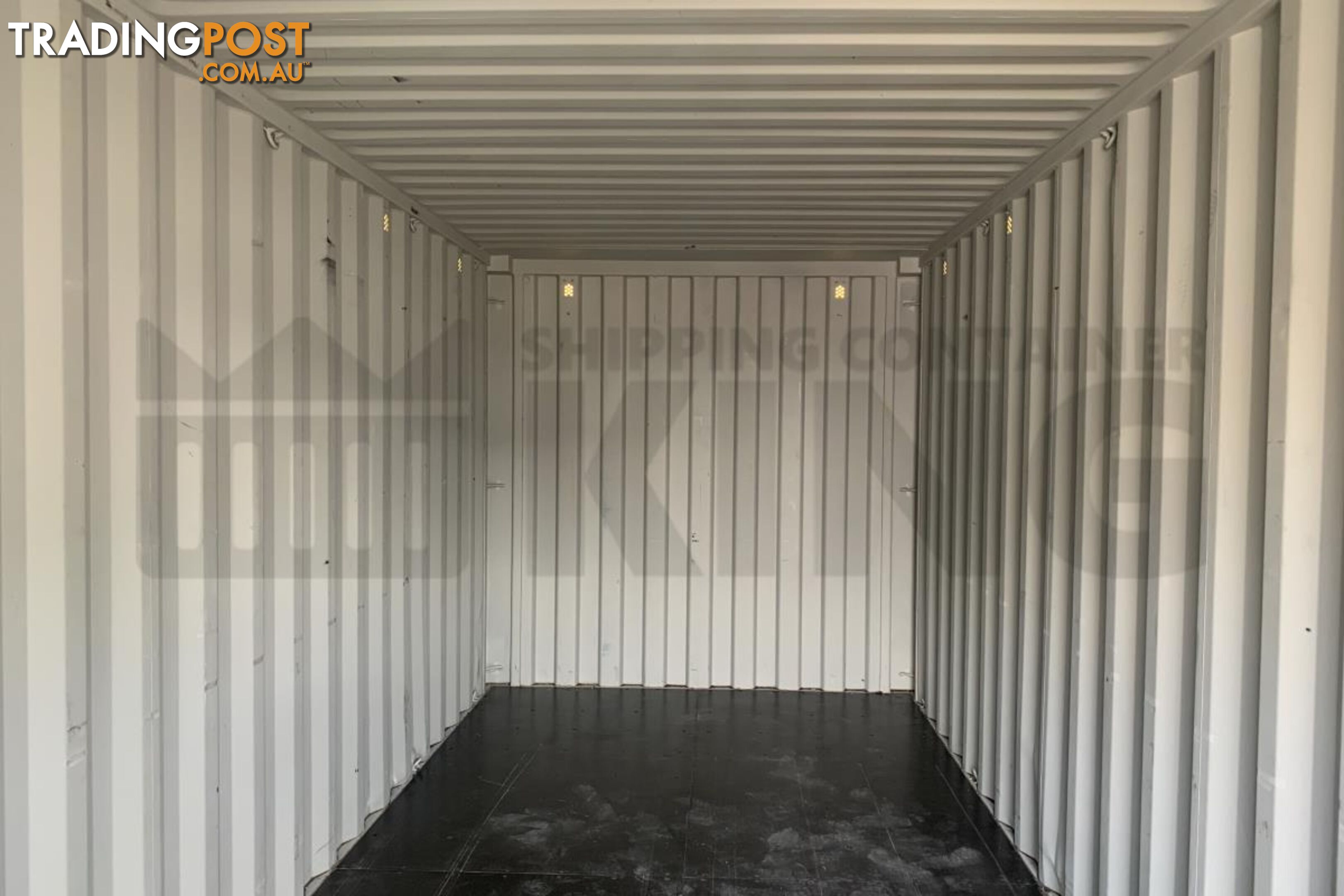 20' STANDARD HEIGHT SHIPPING CONTAINER - in Brisbane